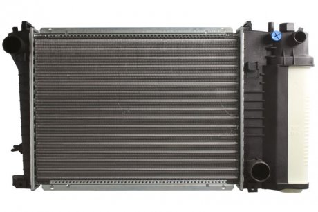 Радіатор охолодження BMW 3 E36 (90-)/ 5 Е34 (88-) (вир-во) NISSENS 60735A