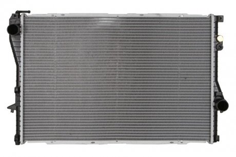 Радіатор охолодження BMW 5 E39 (95-)/7 E38 (94-) (вир-во) NISSENS 60752A (фото 1)
